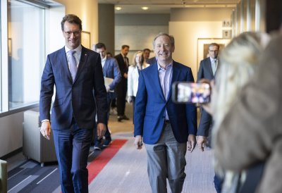 Ministerpräsident Wüst besucht Microsoft-Zentrale in Seattle