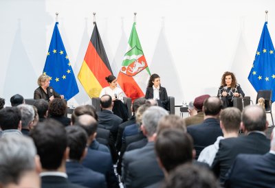 80 Jahre Befreiung von Auschwitz: Gedenken an die Opfer des Holocaust