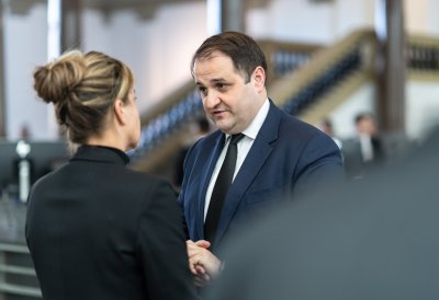 80 Jahre Befreiung von Auschwitz: Gedenken an die Opfer des Holocaust