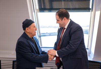 Ministerpräsident Hendrik Wüst lädt zum traditionellen Fastenbrechen in die Staatskanzlei ein