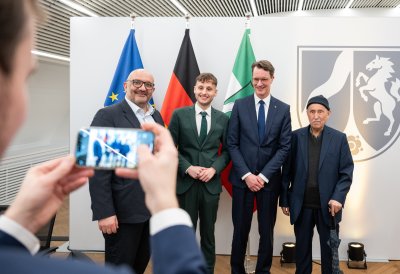 Ministerpräsident Hendrik Wüst lädt zum traditionellen Fastenbrechen in die Staatskanzlei ein