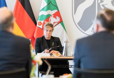 Im Bild: Wirtschaftsministerin Mona Neubaur