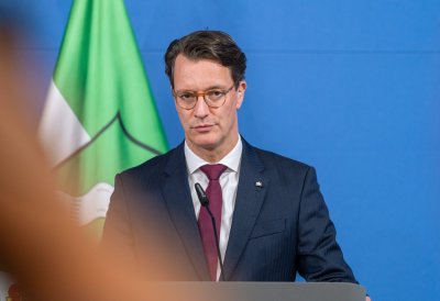 Ehemaliger ESA-Astronaut Prof. Dr. Reinhold Ewald wird Raumfahrtbotschafter des Landes Nordrhein-Westfalen