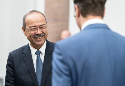 Ministerpräsident Wüst empfängt den Premierminister der Republik Usbekistan Abdulla Aripov