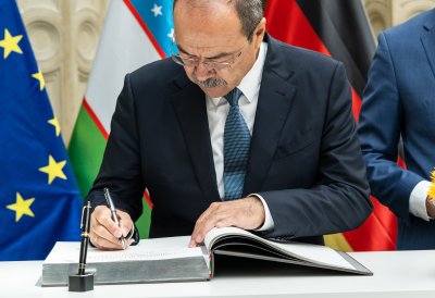 Ministerpräsident Wüst empfängt den Premierminister der Republik Usbekistan Abdulla Aripov
