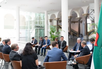 Ministerpräsident Wüst empfängt den Premierminister der Republik Usbekistan Abdulla Aripov