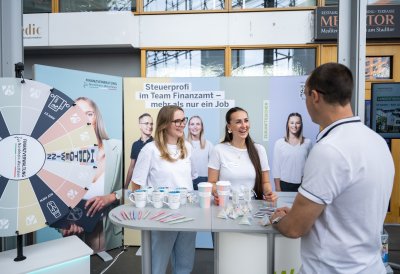 Impressionen aus dem Düsseldorfer Regierungsviertel