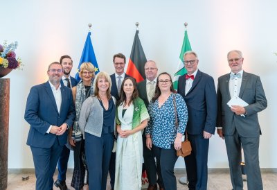 Ministerpräsident Hendrik Wüst verleiht den Verdienstorden des Landes Nordrhein-Westfalen an 15 Persönlichkeiten