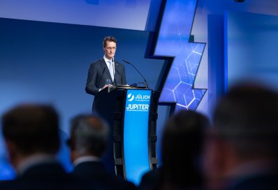 Der schnellste Computer Europas steht in Nordrhein-Westfalen: Bundeskanzler Merz und Ministerpräsident Wüst weihen Supercomputer in Jülich ein