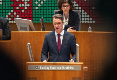 Nordrhein-Westfalen weiter auf klarem Kurs: Haushalt setzt Schwerpunkte auf Bildung, Sicherheit, starke Kommunen und Zukunftsinvestitionen