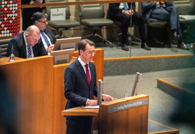 Nordrhein-Westfalen weiter auf klarem Kurs: Haushalt setzt Schwerpunkte auf Bildung, Sicherheit, starke Kommunen und Zukunftsinvestitionen