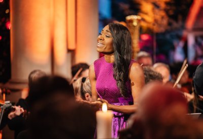 Eine Sängerin im Fokus