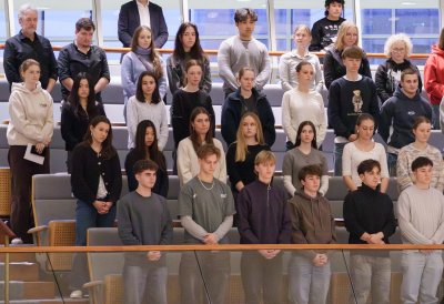 Schüler während der Schweigeminute