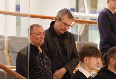 Gäste während der Schweigeminute