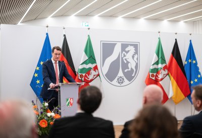 Ministerpräsident Hendrik Wüst während seiner Rede