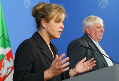 Ministerin Neubaur während ihrer Rede