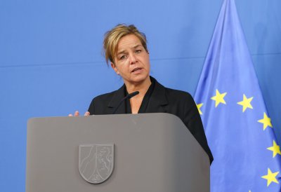 Ministerin Neubaur während ihrer Rede