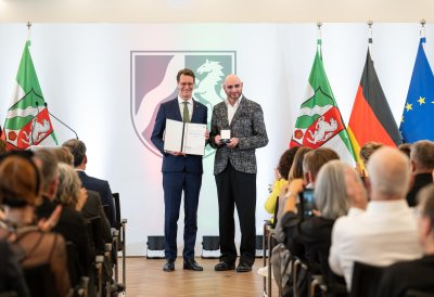 Ministerpräsident Hendrik Wüst verleiht Verdienstorden des Landes Nordrhein-Westfalen an 15 Persönlichkeiten