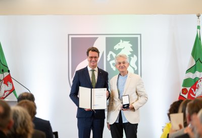 Ministerpräsident Hendrik Wüst verleiht Verdienstorden des Landes Nordrhein-Westfalen an 15 Persönlichkeiten