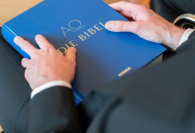Dr. Heiner Wilmer legt Treueid als künftiger Bischof von Münster ab
