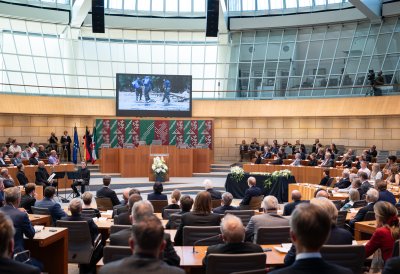 Fünf Jahre nach der Hochwasserkatastrophe: Gemeinsames Gedenken von Landtag und Landesregierung im Beisein von Bundespräsident Steinmeier 