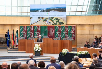 Fünf Jahre nach der Hochwasserkatastrophe: Gemeinsames Gedenken von Landtag und Landesregierung im Beisein von Bundespräsident Steinmeier 