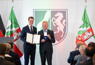 Ministerpräsident Hendrik Wüst verleiht Verdienstorden des Landes Nordrhein-Westfalen an 16 Persönlichkeiten