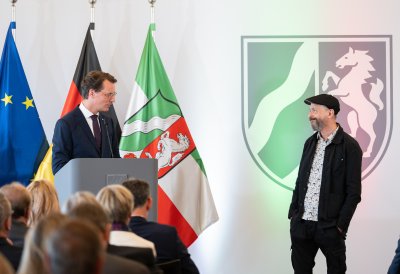 Ministerpräsident Hendrik Wüst verleiht Verdienstorden des Landes Nordrhein-Westfalen an 16 Persönlichkeiten