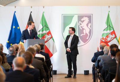 Ministerpräsident Hendrik Wüst verleiht Verdienstorden des Landes Nordrhein-Westfalen an 16 Persönlichkeiten