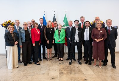 Ministerpräsident Hendrik Wüst verleiht Verdienstorden des Landes Nordrhein-Westfalen