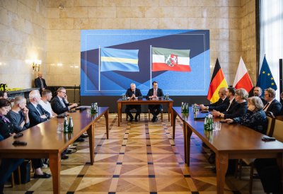Die Botschafterinnen und Botschafter sollen die Zusammenarbeit sichtbar machen, neue Impulse setzen und die Partnerschaft in ihre jeweiligen Netzwerke hineintragen.