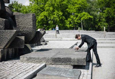 Erinnerung bewahren, Antisemitismus entschlossen bekämpfen: Ministerpräsident Wüst besucht Auschwitz-Birkenau