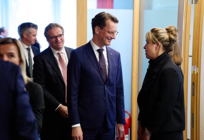 Landesregierung beschließt weitere Entlastungen zur Modernisierung des Staates