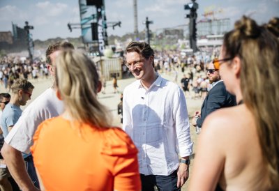 Rundgang auf dem Parookaville Festival am Flughafen Weeze