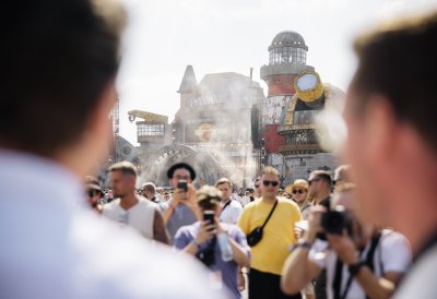 Rundgang auf dem Parookaville Festival am Flughafen Weeze