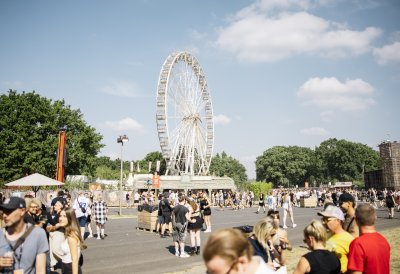 Rundgang auf dem Parookaville Festival am Flughafen Weeze