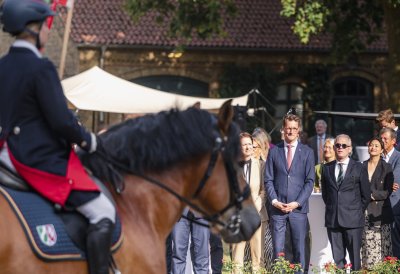 Ministerpräsident Hendrik Wüst empfängt Konsularisches Korps beim Sommerempfang in Warendorf