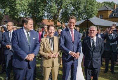 Ministerpräsident Hendrik Wüst empfängt Konsularisches Korps beim Sommerempfang in Warendorf