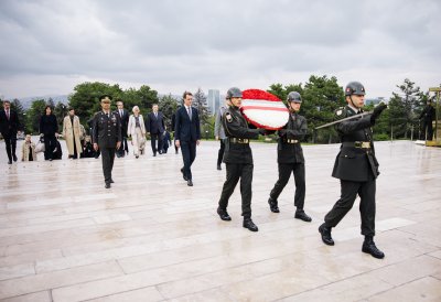 Kranzniederlegung am Atatürk-Mausoleum Anıtkabir