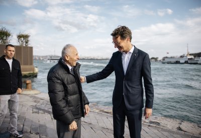  Ministerpräsident Wüst unternimmt mit Zeitzeuginnen und Zeitzeugen einen historischen Stadtspaziergang durch die Viertel Tophane und Karaköy