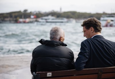  Ministerpräsident Wüst unternimmt mit Zeitzeuginnen und Zeitzeugen einen historischen Stadtspaziergang durch die Viertel Tophane und Karaköy