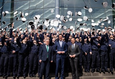 Nachwuchs für die Polizeifamilie: 2.727 Frauen und Männer legen feierlich Diensteid ab