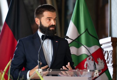 Ministerpräsident Hendrik Wüst empfängt Konsularisches Korps beim Sommerempfang auf Schloss Drachenburg