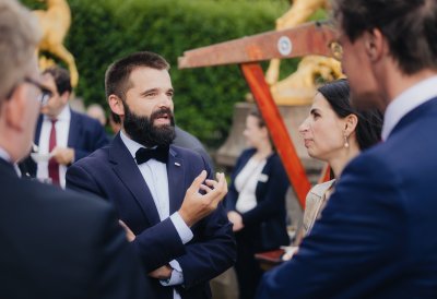 Ministerpräsident Hendrik Wüst empfängt Konsularisches Korps beim Sommerempfang auf Schloss Drachenburg