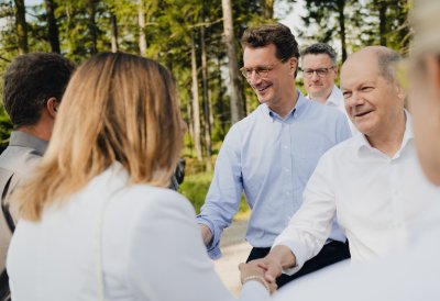 Ministerpräsident Wüst und Bundeskanzler Scholz besuchen gemeinsam den Bürger-Windpark Simmerath