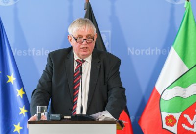 Nordrhein-Westfalen verbindet Notbremse-Regelung mit Stärkung der Teststrategie