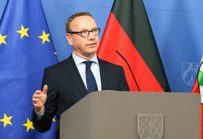 Kabinettspressekonferenz zur NRW-Bundesratsinitiative zur Verschärfung von Straftaten im Amt