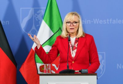 Presse-Briefing zur aktuellen Lage und zu weiteren Maßnahmen der Landesregierung im Zusammenhang mit der Corona-Pandemie