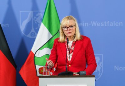 Presse-Briefing zur aktuellen Lage und zu weiteren Maßnahmen der Landesregierung im Zusammenhang mit der Corona-Pandemie