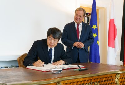 Ministerpräsident Armin Laschet empfängt den Generalkonsul von Japan in Nordrhein-Westfalen